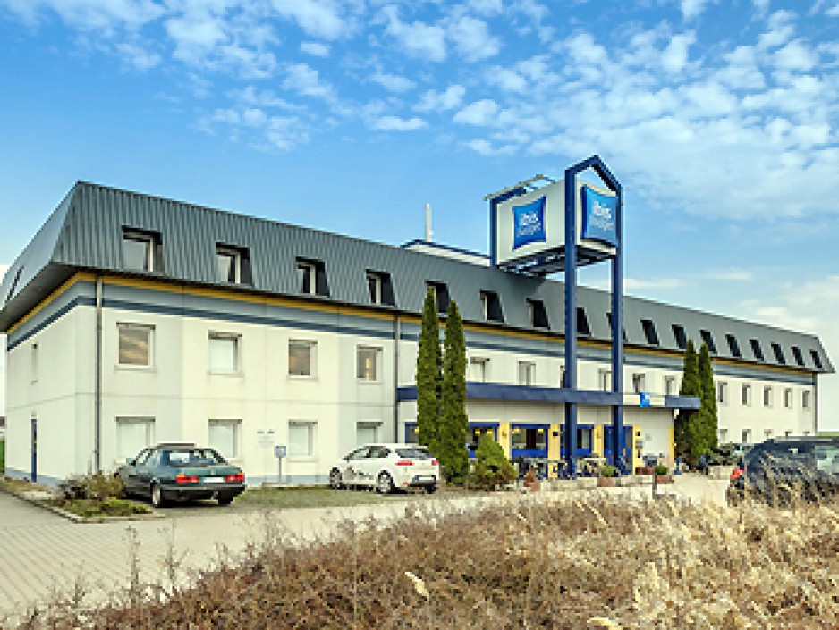 Suburbs hotel Charleroi