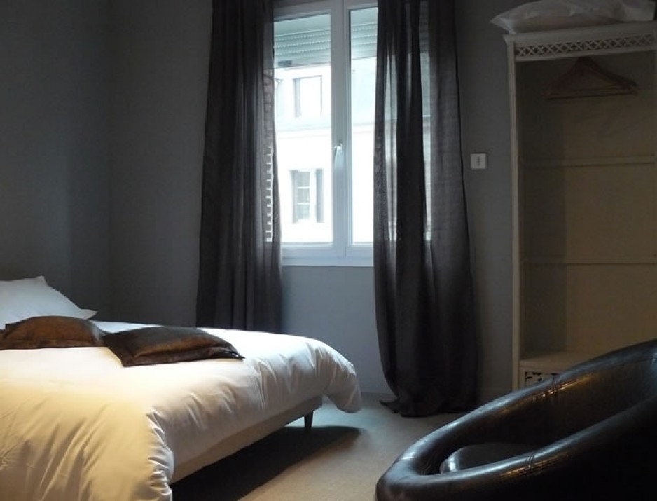 Hotel discret Charleroi - RoomForDay